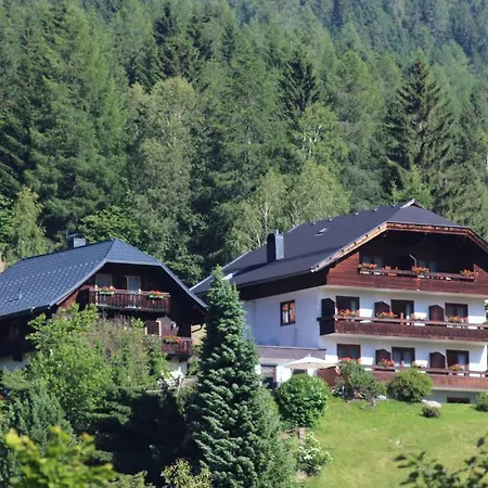 & Ronacherhof 巴德小基希海姆