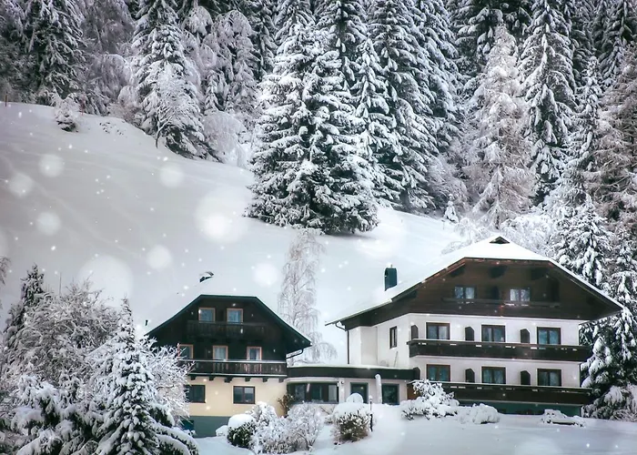 Pensjonat & Ronacherhof -mountain Hideaway Slopeside 3*